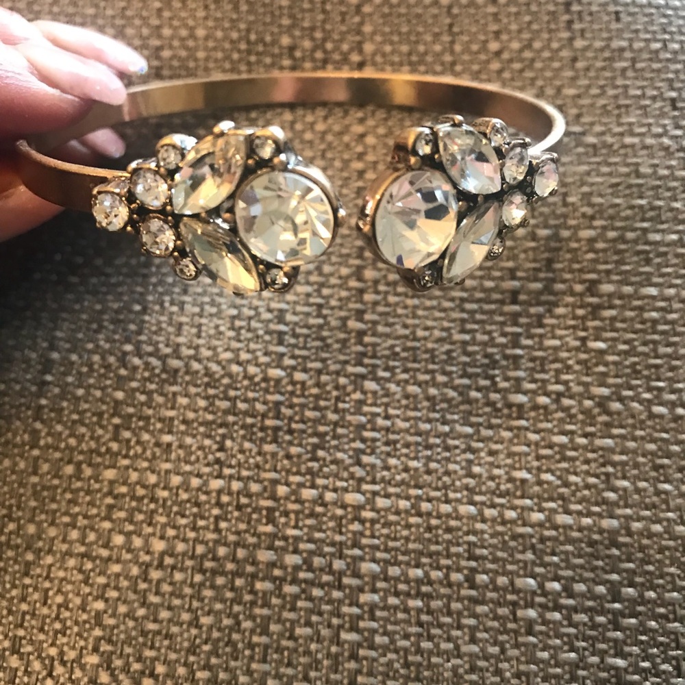 Unique bracelet with jewels